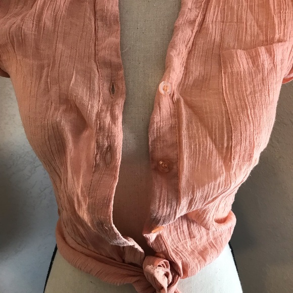 PEACH 🍑 Crop Top - Picture 2 of 5